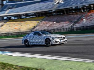 Mercedes показала изображения AMG C63 Coupe