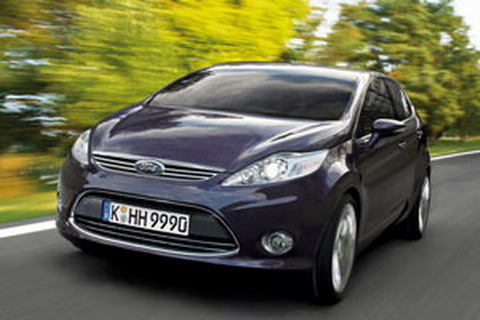 Ford снижает цены на модельный ряд