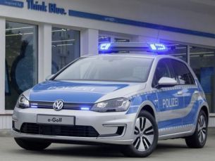 Volkswagen представил e-Golf для полицейских