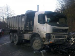 В Кировской области лесовоз смел несколько автомобилей