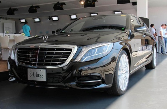 Mercedes анонсировал подключаемый S 500 Hybrid