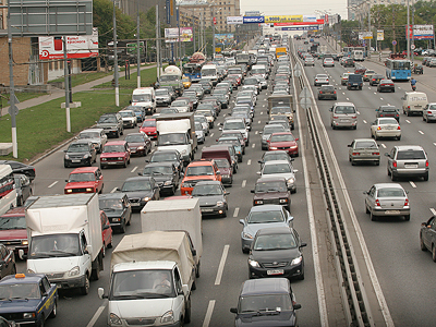 В Москве на трех трассах появятся реверсивные полосы