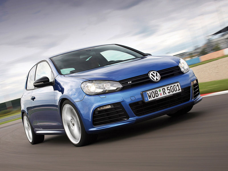 Volkswagen представит новый Golf R во Франкфурте